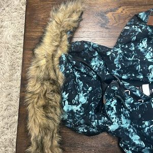 Womens Roxy ski or snowboard winter coat